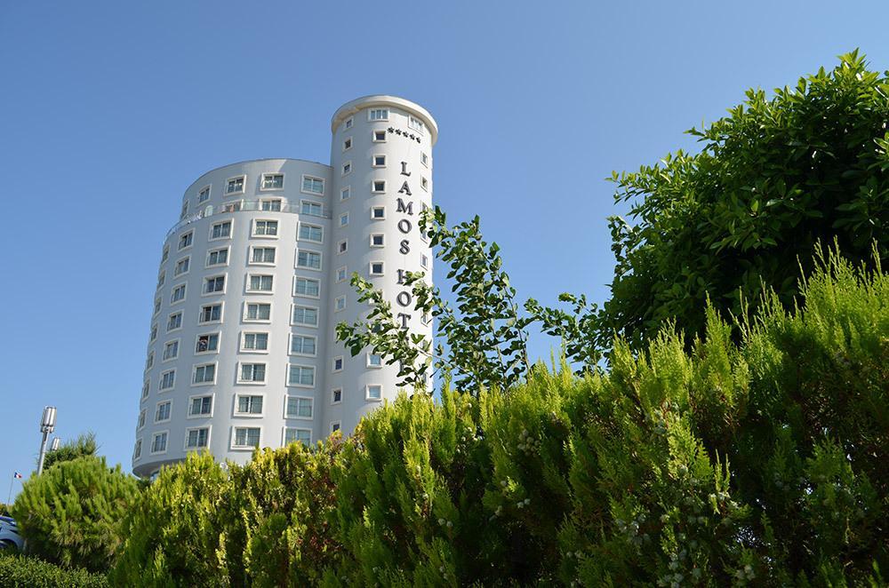 Lamos Resort Hotel & Convention Center Kumkuyu Exterior photo