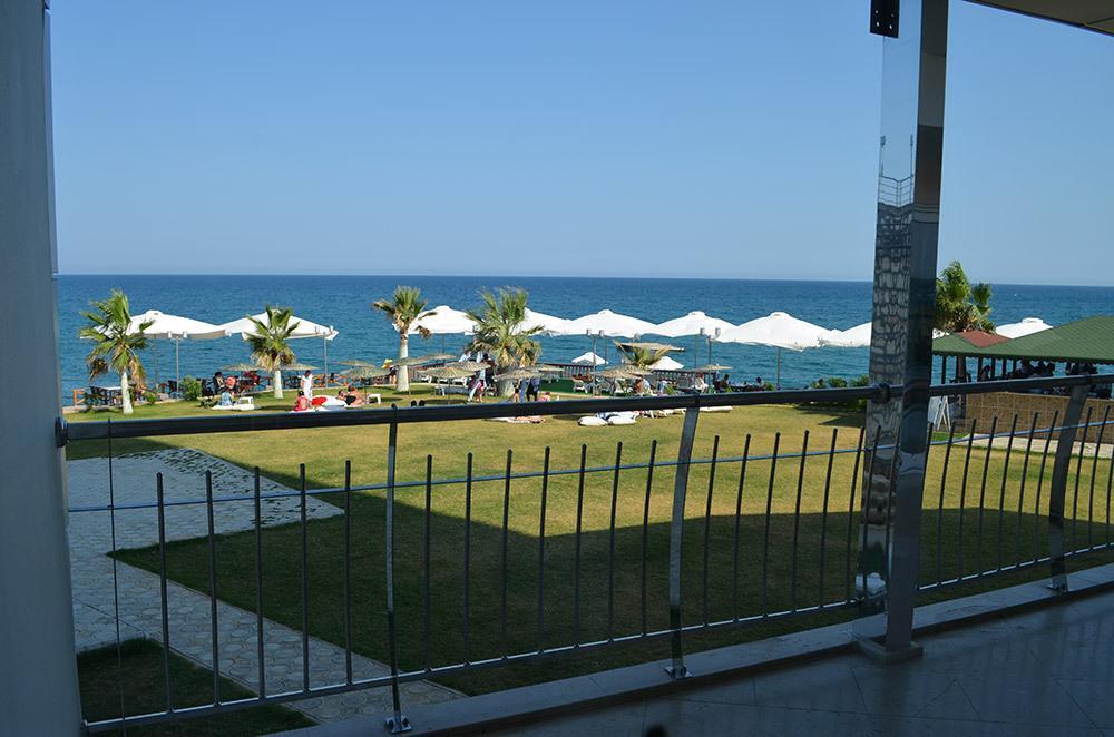 Lamos Resort Hotel & Convention Center Kumkuyu Exterior photo